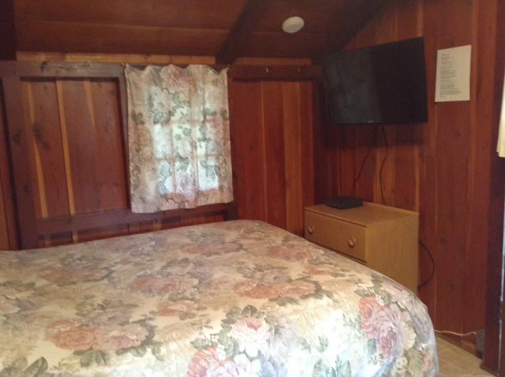 Addison'S Bungalows Brisco Room photo
